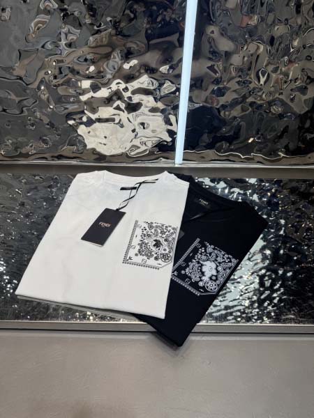 2025年10月26日入荷秋冬新作Fendi半袖Tシャツ高級...