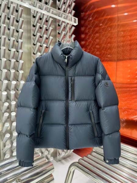 2025年10月27日秋冬新作Moncler ダウンジャケッ...
