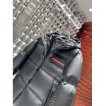 2025年10月27日秋冬新作Pradaダウンジャケット高品質超厳選★入手困難/P5工場