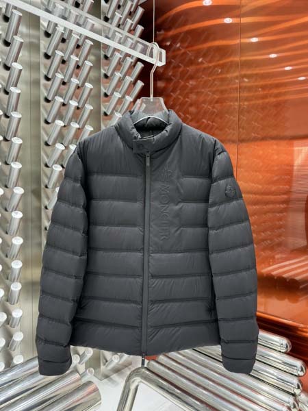2025年10月27日秋冬新作Moncler ダウンジャケッ...