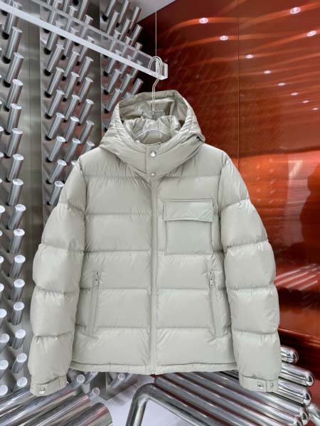 2025年10月27日秋冬新作Pradaダウンジャケット高品...