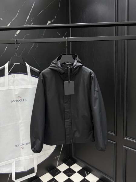 2025年10月27日秋冬新作Moncler ダウンジャケッ...