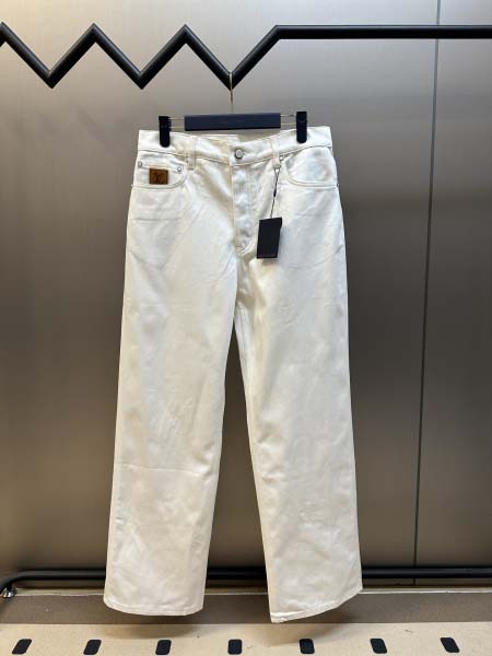 2025年10月28日秋冬新作Louis Vuittonジー...