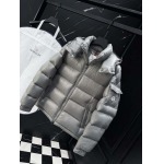 2025年10月30日秋冬新作Monclerダウンジャケット高品質人気商品/LDF工場