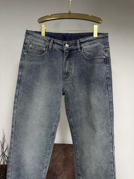 2025年11月17日秋冬新作MONCLERジーパン高品質人気商品/QIU工場