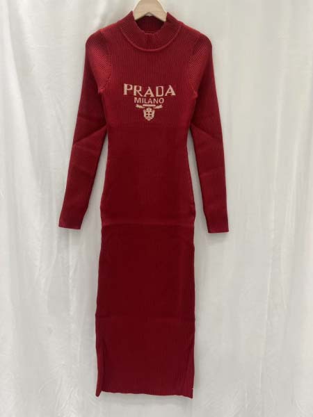 2025年11月18日入荷秋冬新作Prada ニット ファッション/誕生日プレゼント/贈り物 can工場