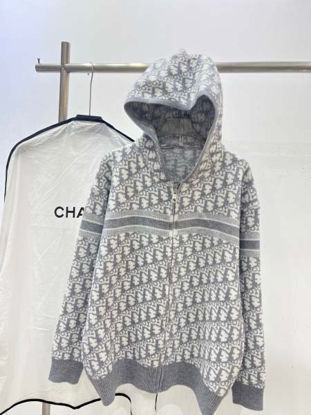 2025年11月18日入荷秋冬新作Dior ニットファッション/誕生日プレゼント/贈り物 can工場