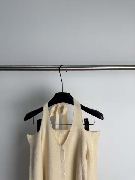 2025年11月18日入荷秋冬新作YSL ニット ファッション/誕生日プレゼント/贈り物 can工場