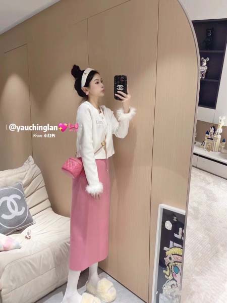 2025年11月18日入荷秋冬新作miumiu カーディガン ファッション/誕生日プレゼント/贈り物 can工場