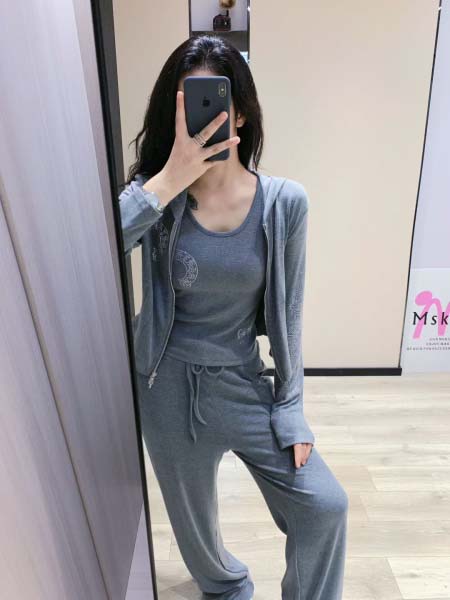 2025年11月18日入荷秋冬新作chrome Hearts セット ファッション/誕生日プレゼント/贈り物 can工場