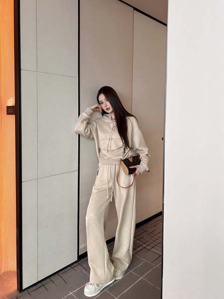 2025年11月20日入荷秋冬新作ルイヴィトンセットファッション/誕生日プレゼント/贈り物 can工場