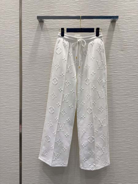 2025年11月20日入荷秋冬新作ルイヴィトンセットファッション/誕生日プレゼント/贈り物 can工場