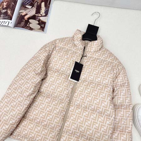 2025年11月22日入荷秋冬新作Fendiダウンジャケットファッション/誕生日プレゼント/贈り物 can工場