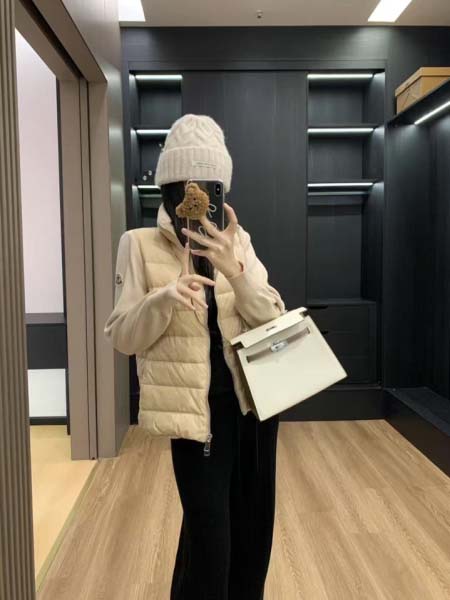 2025年11月22日入荷秋冬新作Monclerダウンジャケットファッション/誕生日プレゼント/贈り物 can工場