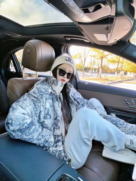 2025年11月23日入荷秋冬新作Diorダウンジャケットファッション/誕生日プレゼント/贈り物 can工場