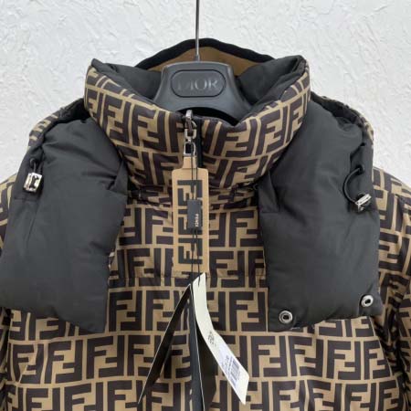 2025年11月23日入荷秋冬新作Fendiダウンジャケットファッション/誕生日プレゼント/贈り物 can工場