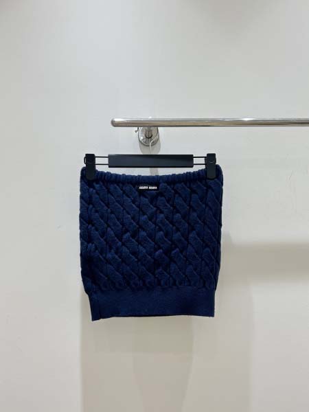 2025年11月23日入荷秋冬新作 miumiuファッション/誕生日プレゼント/贈り物 can工場