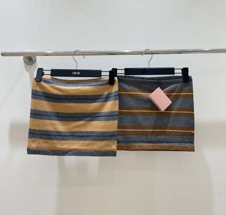 2025年11月24日入荷秋冬新作miumiuファッション/誕生日プレゼント/贈り物 can工場