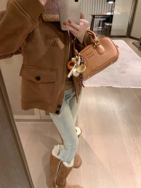 2025年11月24日入荷秋冬新作miumiuジャケット ファッション/誕生日プレゼント/贈り物 can工場