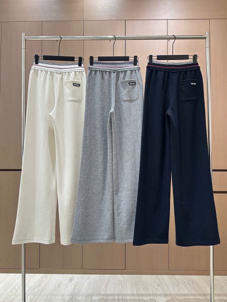 2025年11月24日入荷秋冬新作miumiu ズボン ファッション/誕生日プレゼント/贈り物 can工場