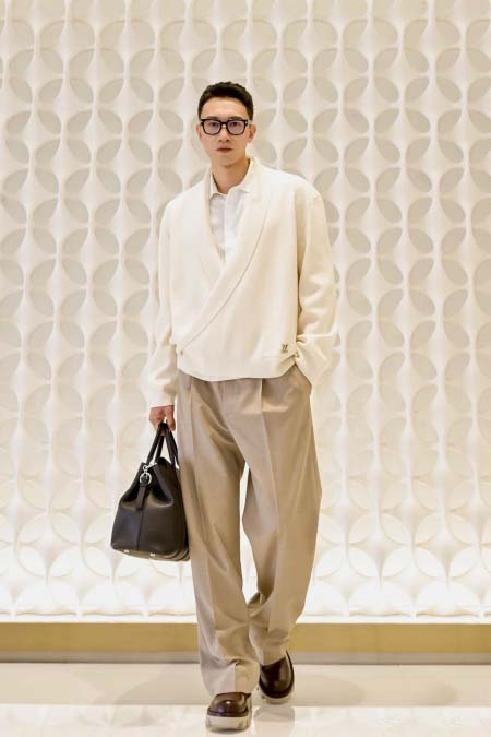 2025年11月30日秋冬新作ルイヴィトンウールのカーディガン高品質人気商品/LDF工場