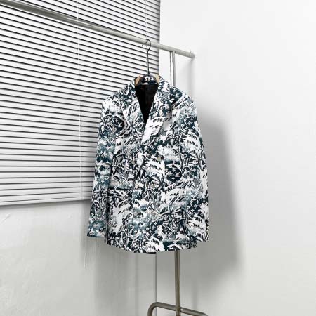 2025年11月8日秋冬新作Louis Vuittonジャケ...