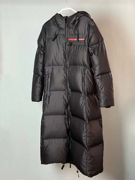 2025年11月12日秋冬新作Prada女性ダウンジャケット...