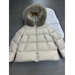 2025年11月12日秋冬新作Moncler 女性ダウンジャケット人気商品/LDF工場