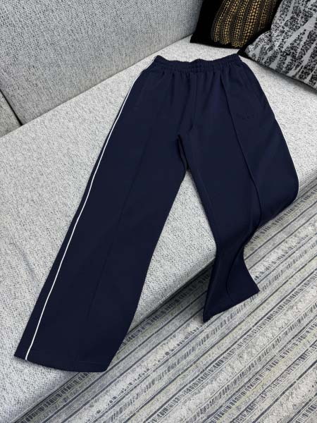 2025年11月13日秋冬新作Gucciジャケット高品質人気...