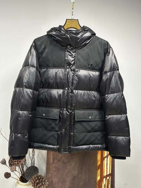 2025年11月14日秋冬新作Burberryダウンジャケッ...