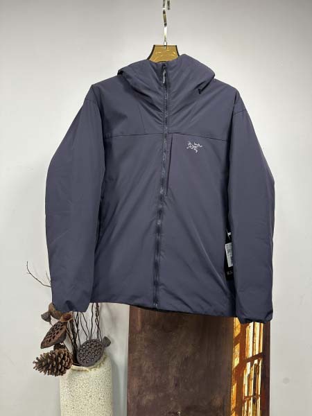 2025年11月14日秋冬新作ARCTERYXダウンジャケッ...