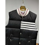 2025年11月14日秋冬新作Thom browneダウンベスト高品質人気商品/QIU工場