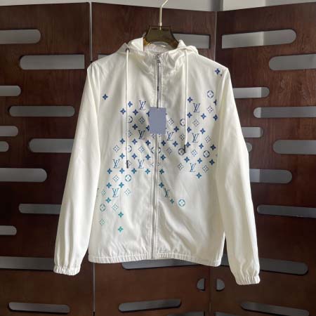 2025年11月17日秋冬新作LOUIS VUITTONジャ...