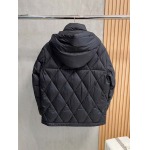 2025年11月17日秋冬新作Monclerダウンジャケット高品質人気商品/QIU工場