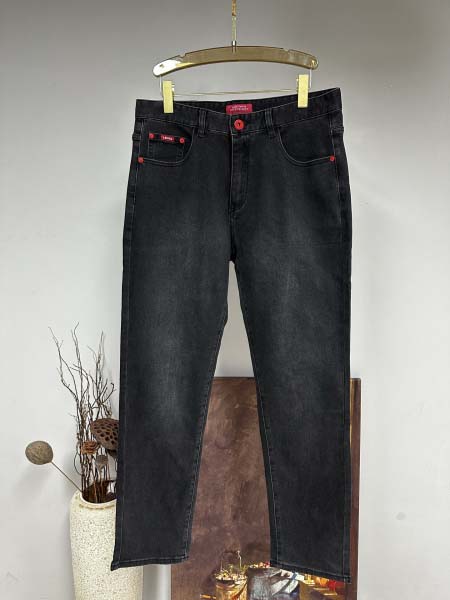 2025年11月17日秋冬新作Levisジーパン高品質人気商...