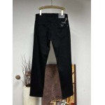 2025年11月17日秋冬新作Pradaジーパン高品質人気商品/QIU工場