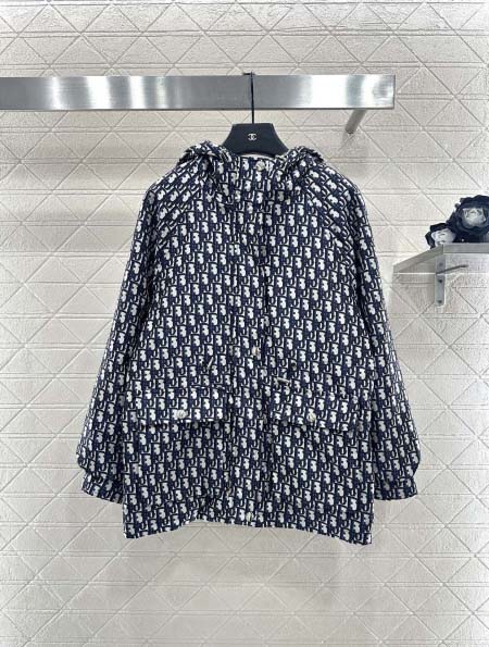 2025年11月18日入荷秋冬新作Dior ファッション/誕...