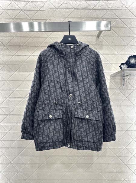 2025年11月18日入荷秋冬新作Dior ファッション/誕...