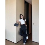 2025年11月18日入荷秋冬新作Prada ズボンファッション/誕生日プレゼント/贈り物 can工場