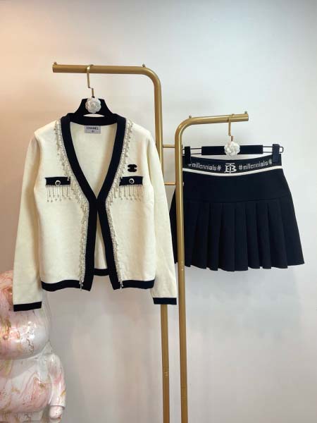 2025年11月18日入荷秋冬新作Chanel ニットカーデ...