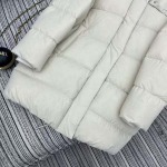 2025年11月18日入荷秋冬新作Loeweダウンジャケットファッション/誕生日プレゼント/贈り物 can工場