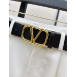 2025年11月18日入荷秋冬新作VALENTINO ズボン ファッション/誕生日プレゼント/贈り物 can工場