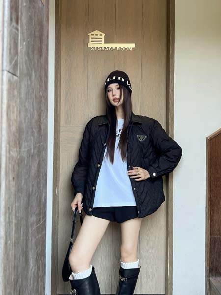 2025年11月18日入荷秋冬新作PRADAジャケットファッ...