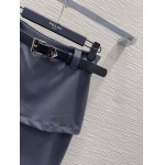 2025年11月18日入荷秋冬新作PRADAズボン ファッション/誕生日プレゼント/贈り物 can工場