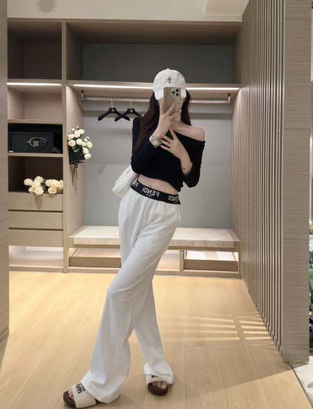 2025年11月18日入荷秋冬新作Fendi ズボン  ファ...