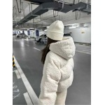 2025年11月18日入荷秋冬新作CHANEL白ラムウールのウールコートの女性の秋冬の短いモデル2025新モデルです