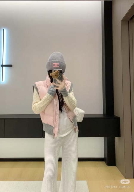 2025年11月22日入荷秋冬新作MIUMIUダウンジャケッ...