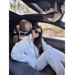 2025年11月23日入荷秋冬新作Louis Vuittonダウンジャケットファッション/誕生日プレゼント/贈り物 can工場