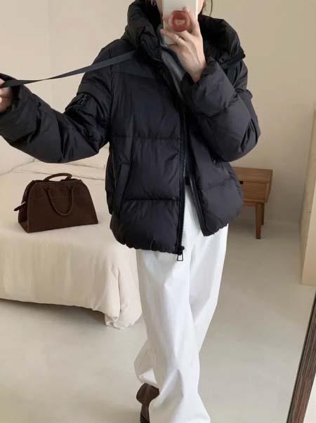 2025年11月23日入荷秋冬新作Monclerダウンジャケ...