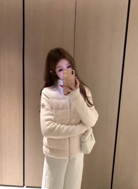 2025年11月23日入荷秋冬新作Monclerダウンジャケ...